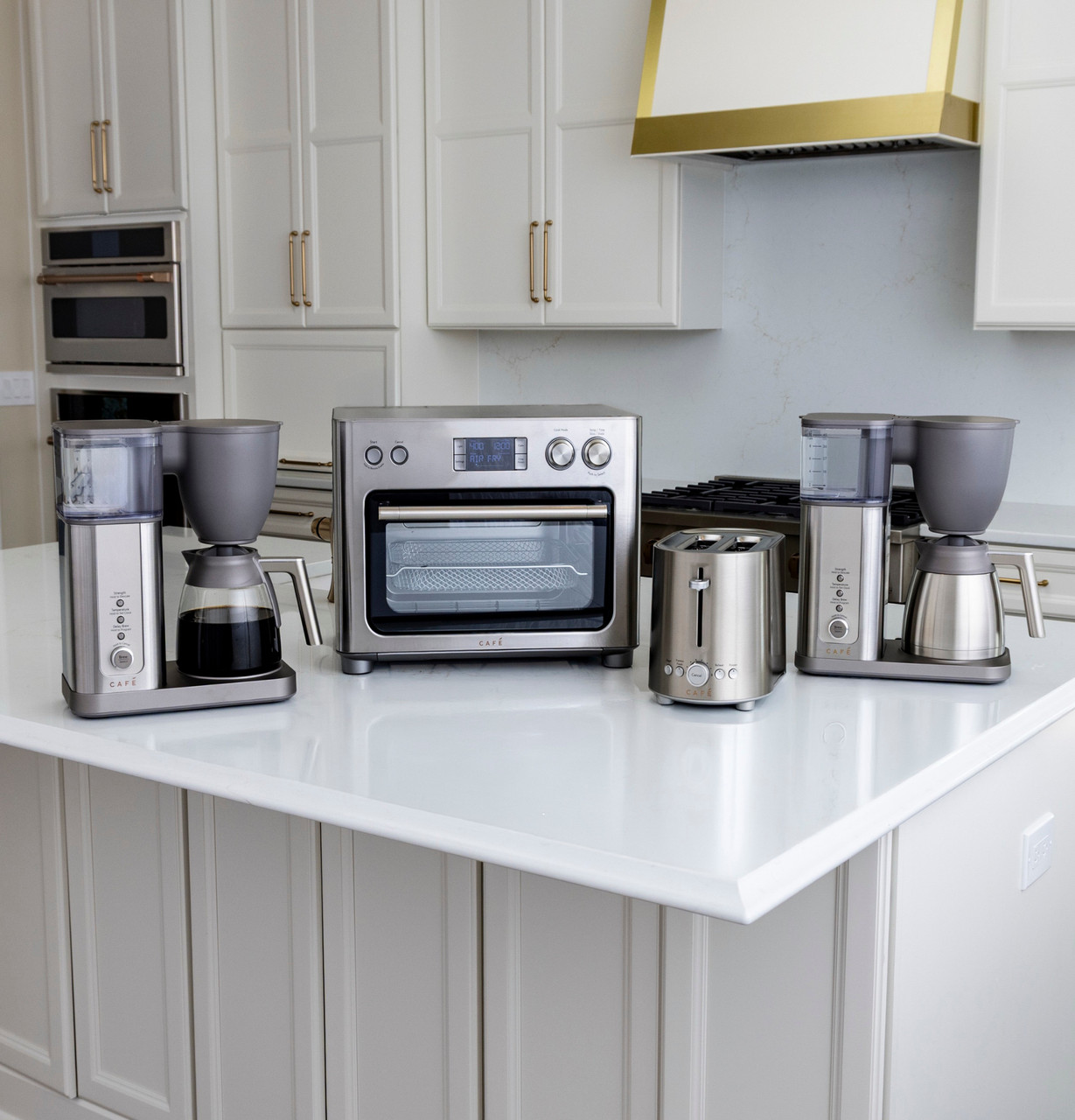 Smalls_Cafe_FamilyLifestyle6_2400×2500px_300DPI.jpg