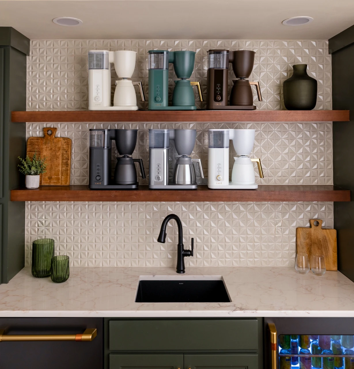 Smalls_Cafe_FamilyLifestyle12_2400×2500px_300DPI.jpg