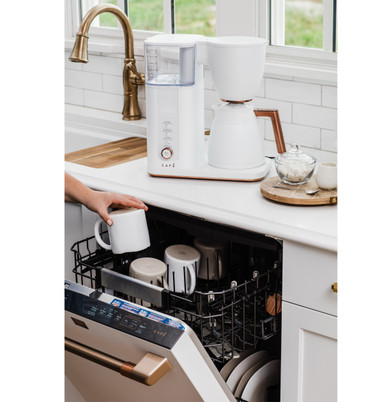 Cafe CAFÉ™ Specialty Drip Coffee Maker in Matte White size 14 H x 7.3 W x 12.5 D | C7CDAAS4PW3
