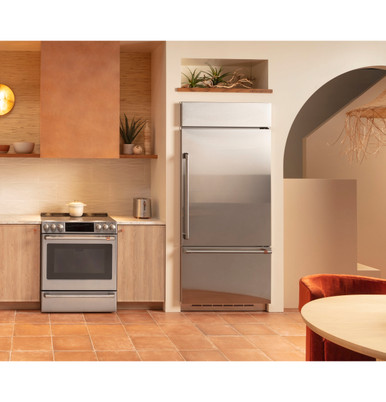 Cafe CAFÉ™ Express Finish Toaster in Stainless Steel size 8 H x 7 W x 12.28 D | C9TMA2S2PS3