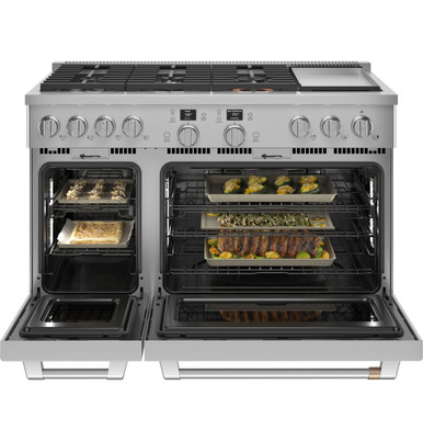 Cafe CAFÉ™ 48" Smart Dual-Fuel Commercial-Style Range with 6 Burners and Griddle (Natural Gas) in Stainless Steel C2Y486P2TS1