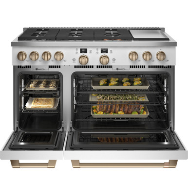 Cafe CAFÉ™ 48" Smart Dual-Fuel Commercial-Style Range with 6 Burners and Griddle (Natural Gas) in Matte White C2Y486P4TW2