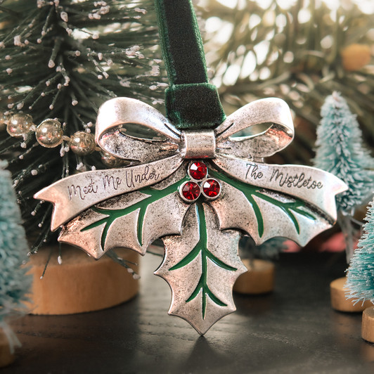 Under the Mistletoe Metal Christmas Tree Ornament Holiday Decorations