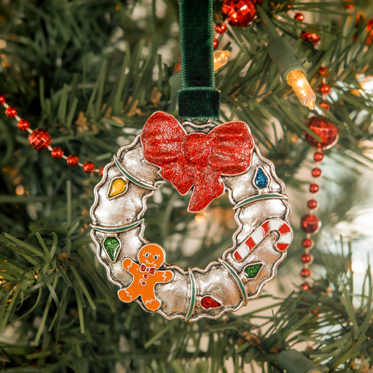 Colorful Wreath Metal Christmas Tree Ornament Holiday Decorations