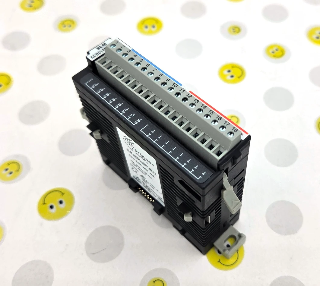 Synergy Logic SLM-ACDCI-8NP-RLY8 discrete combo module 8 inputs 8 outputs