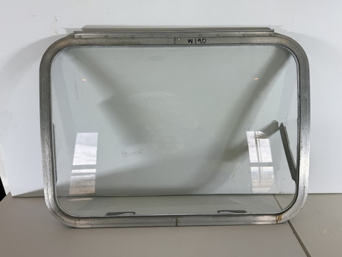 W190 Airstream Window (1975+)- Curved 30-1/2"W x 22-1/2"H