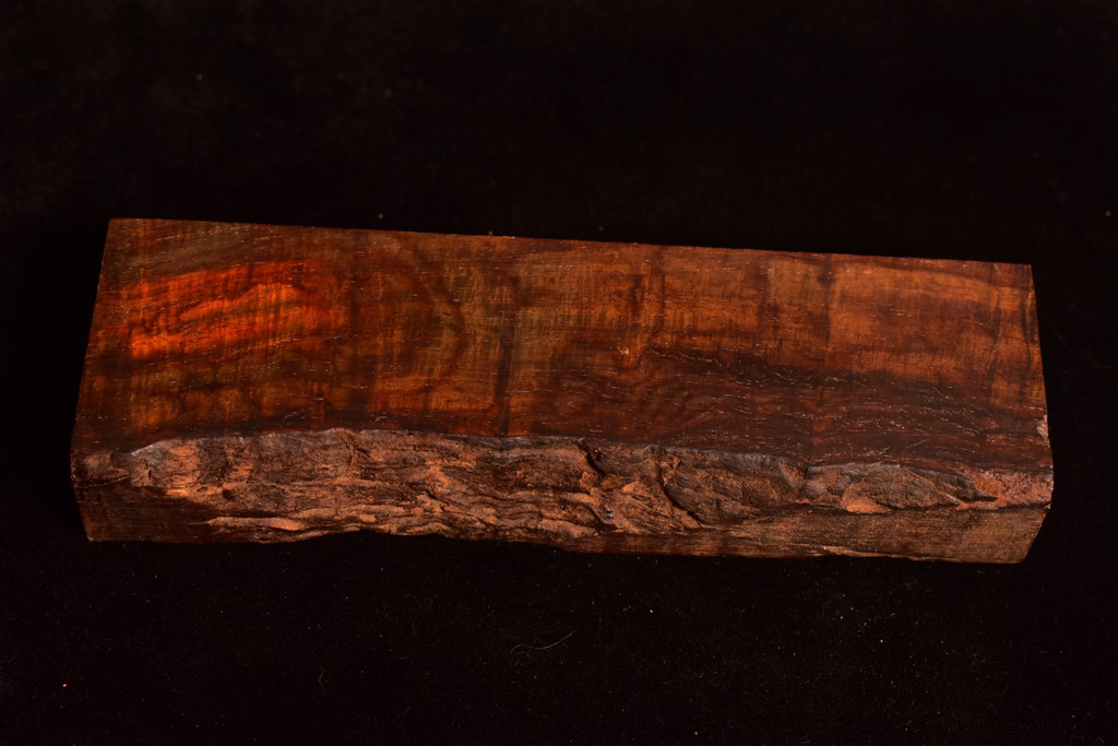 Curly Siam Rosewood 60 (1.85 x 1.05 x 6.5)