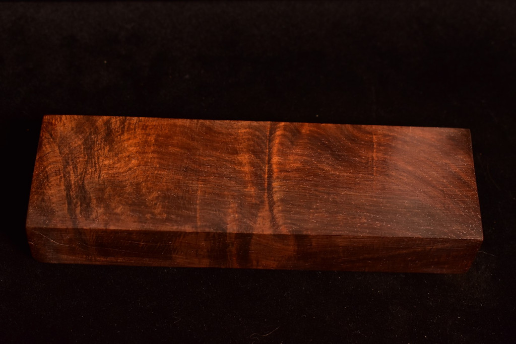 Curly Siam Rosewood 74 (2 x 1.1 x 6.7)