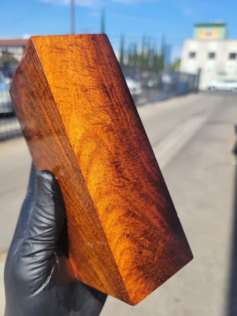 Micro Curly Siam Rosewood 21B (2 7/8 × 2 × 6)