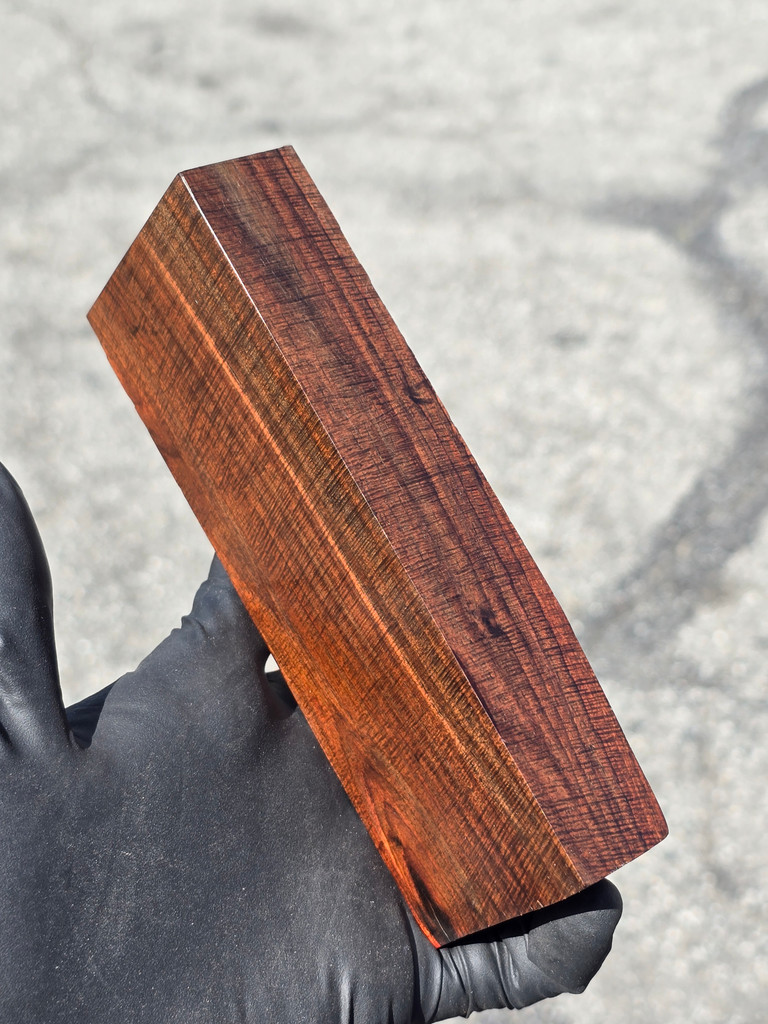 Curly Siam Rosewood 3 (2.25 x 1.15 x 6)