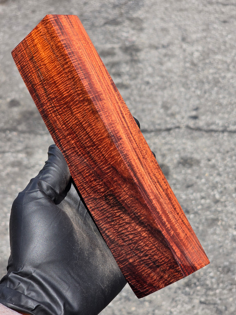 Curly Siam Rosewood 17 (2 x 1.35 x 8.3)