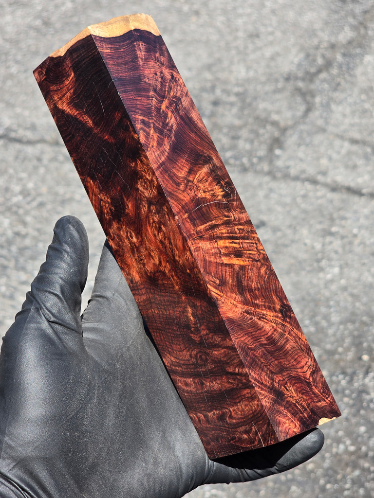 Honduras Rosewood Burl 30D (1.85 x 1.75 x 8.4)