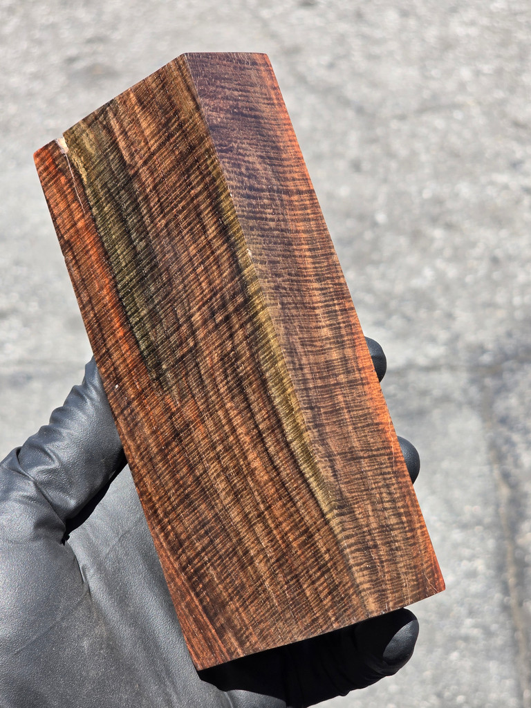 Curly Siam Rosewood 27 (2.6 x 1.35 x 6)