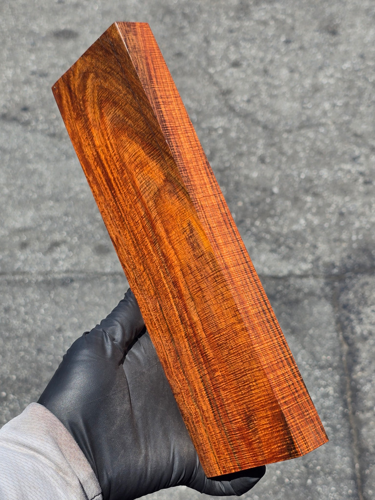 BEST Curly Siam Rosewood 29 (3.2 x 1.15 x 11)