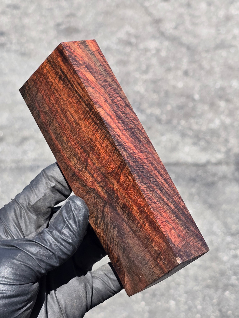 Curly Siam Rosewood 31 (2 x 1.1 x 5.8)