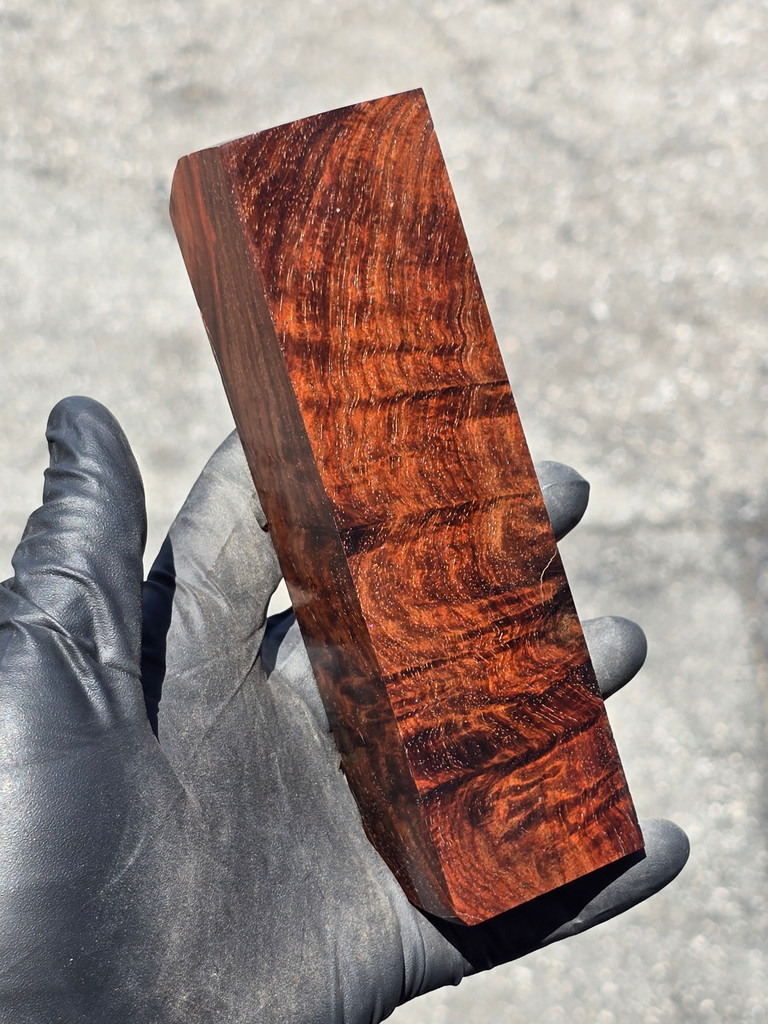 Curly Siam Rosewood 36 (1.7 x 1.4 x 6.2)