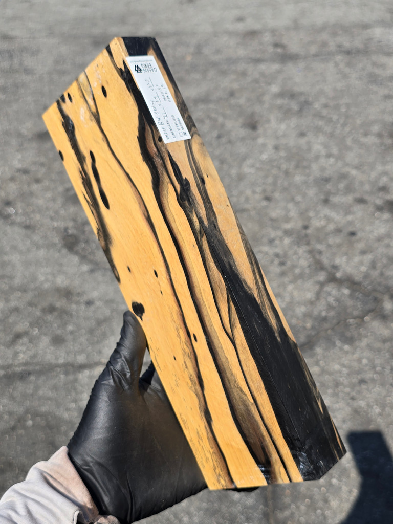 Black And White Ebony 10 (4.1 x 1.4 x 12.1)