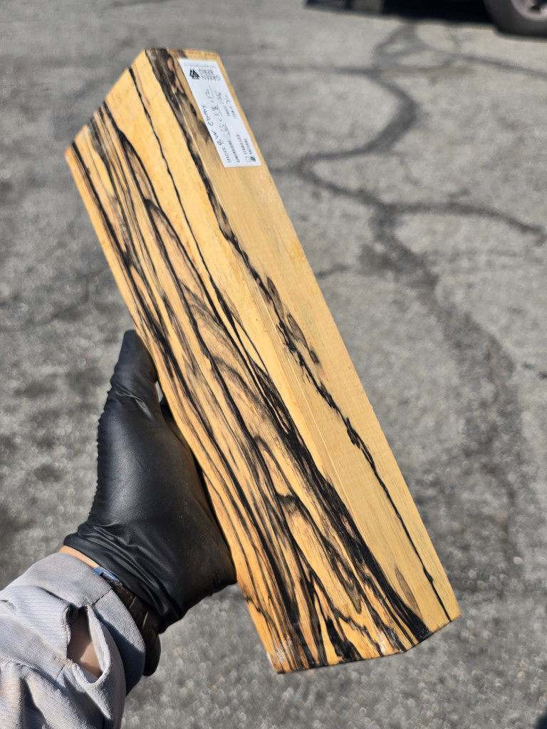 Black and White Ebony 26 (3.65 x 1.8 x 12)