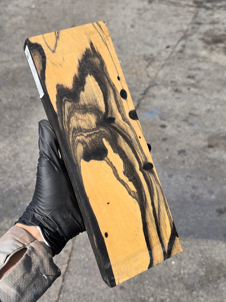 Black and White Ebony 51 (4 x 1.4 x 12.2)