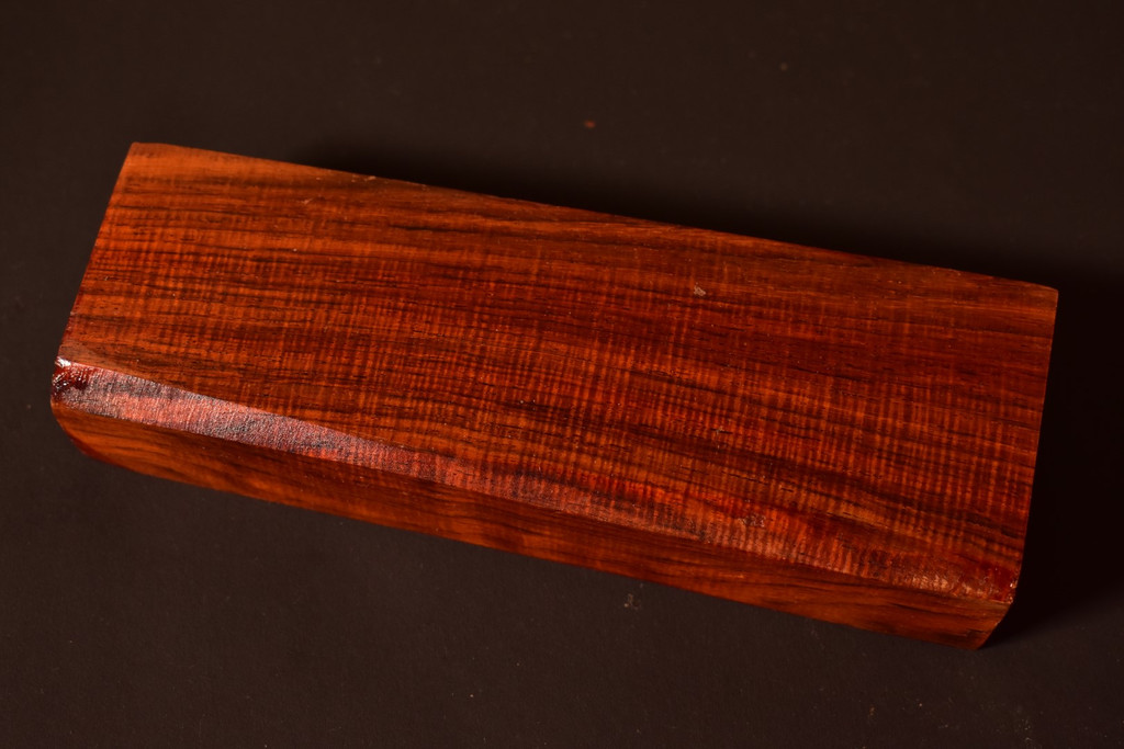 Curly Siam Rosewood 3 (2.1 x 1.15 x 6)