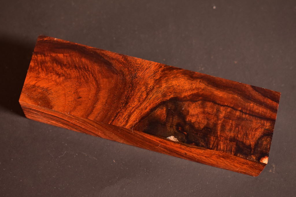 Curly Siam Rosewood 10 (1.75 x 1 x 5.75)
