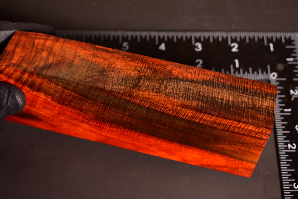 Curly Siam Rosewood 19 (2.1 x 1.2 x 6)