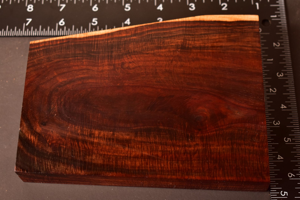 Curly Siam Rosewood 36 (4.4 - 3.8 x 1.1 x 6.35)