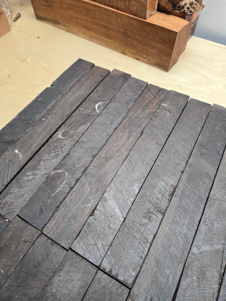 21 pieces African blackwood, 1.5 × 1.5 × 11.5 - 1.6 × 1.6 × 13 