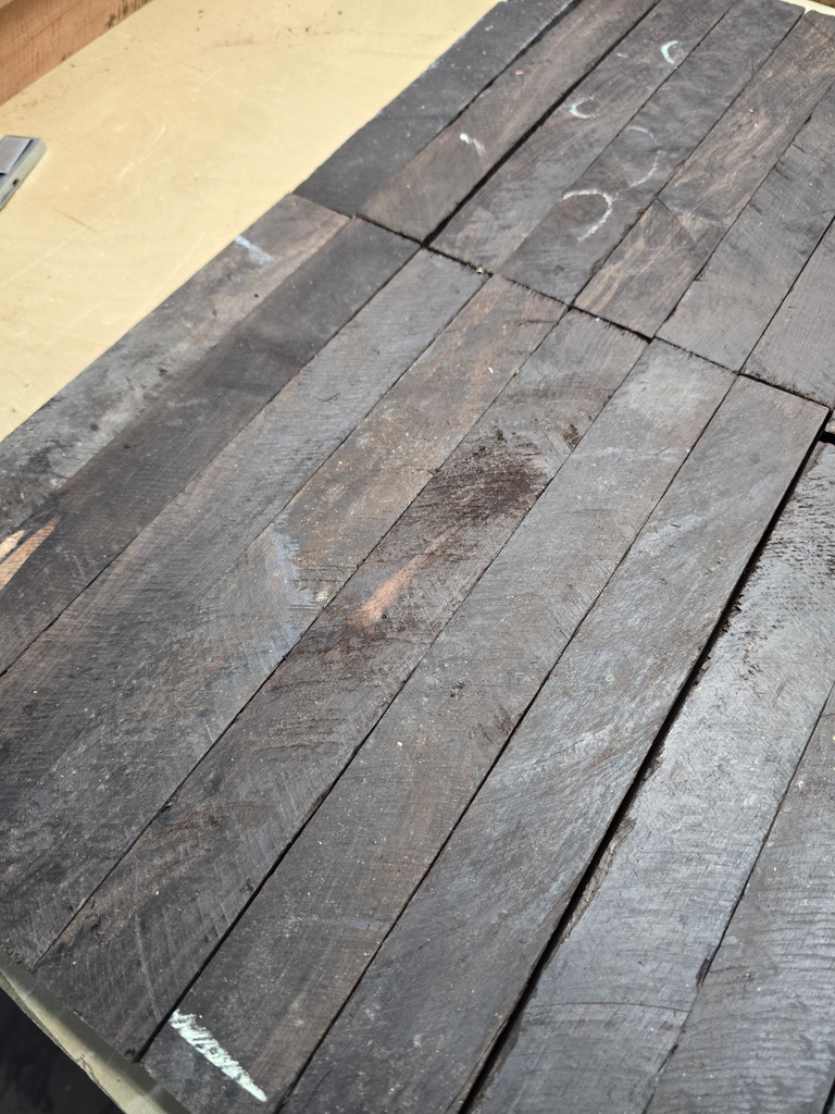 21 pieces African blackwood, 1.5 × 1.5 × 11.5 - 1.6 × 1.6 × 13 