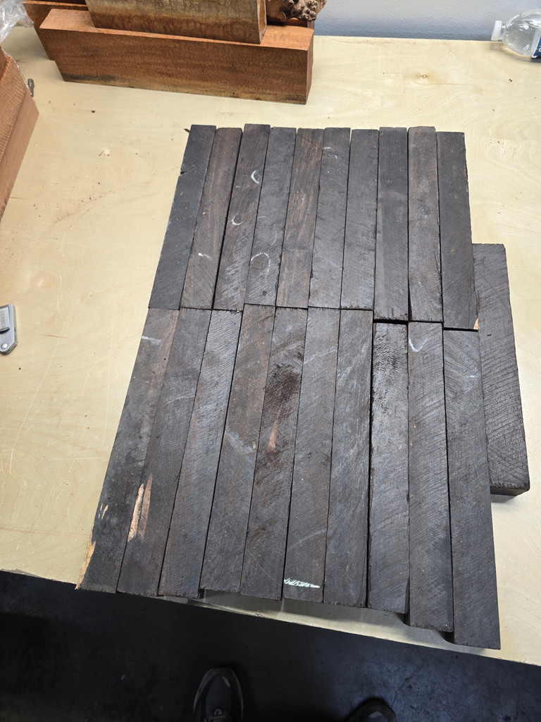 21 pieces African blackwood, 1.5 × 1.5 × 11.5 - 1.6 × 1.6 × 13 
