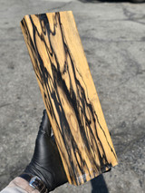 Black And White Ebony 2 (4.1 x 1.4 x 12.9)