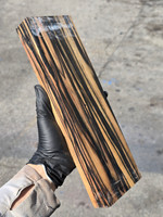 Black and White Ebony 50 (4 x 1.4 x 12.7)