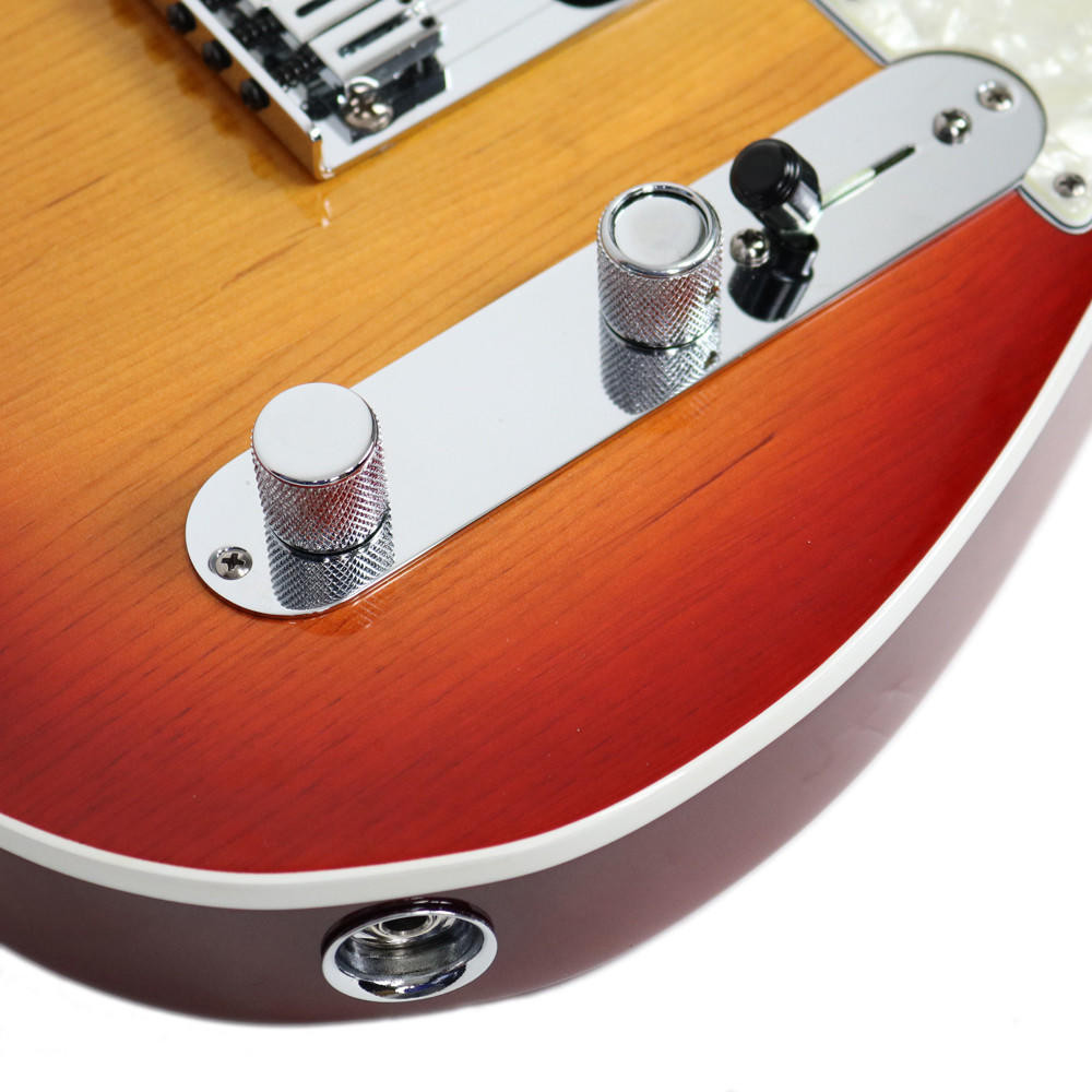 2007 Fender American Deluxe Telecaster in Cherry Sunburst | Cream