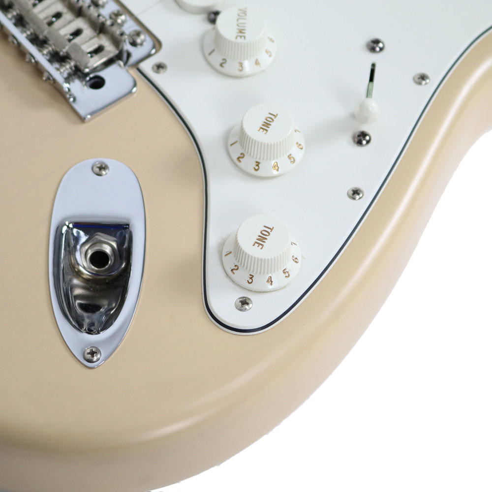2007 Fender Highway One Stratocaster in Honey Blonde | Cream City