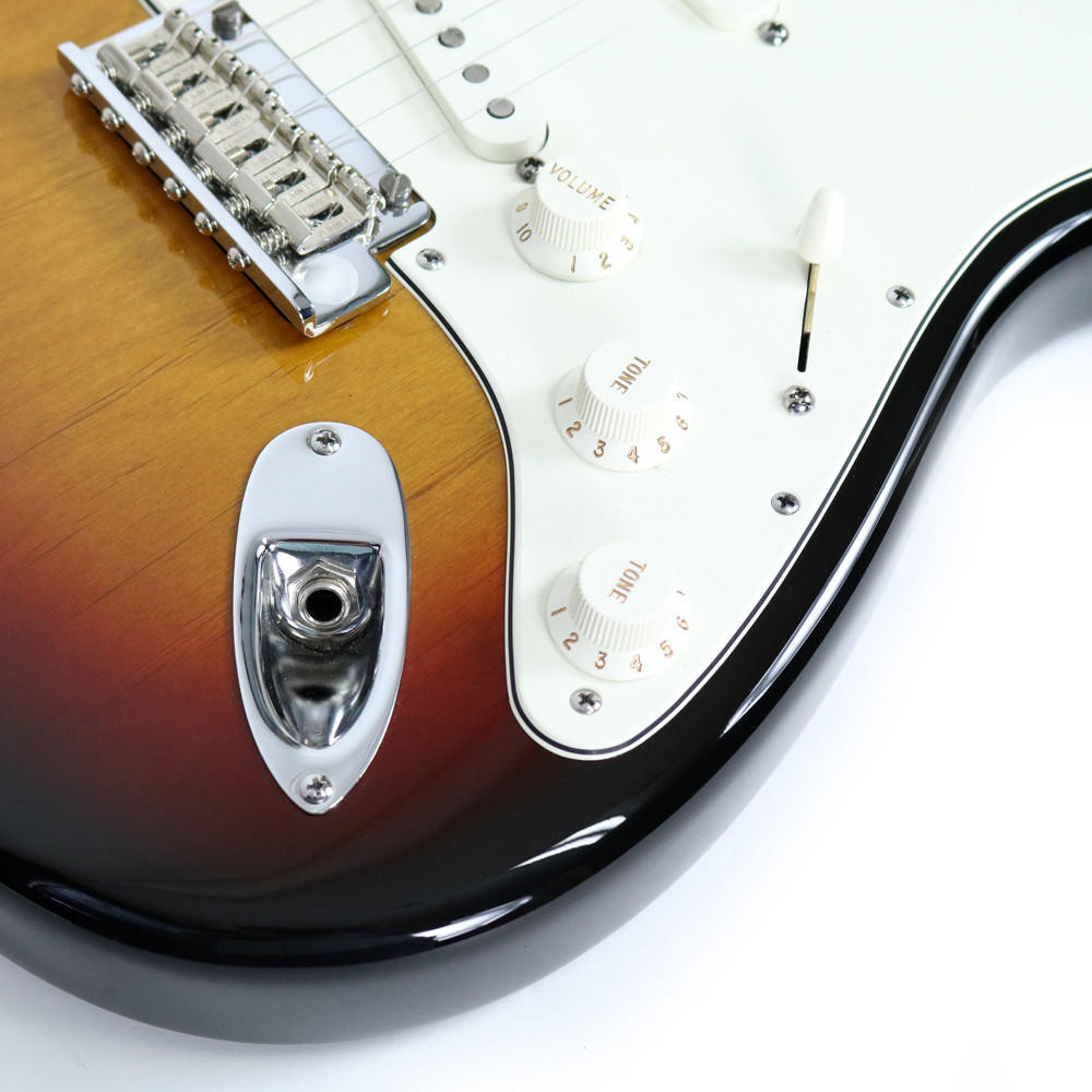 2009 Fender American Standard Stratocaster in 3-Color Sunburst