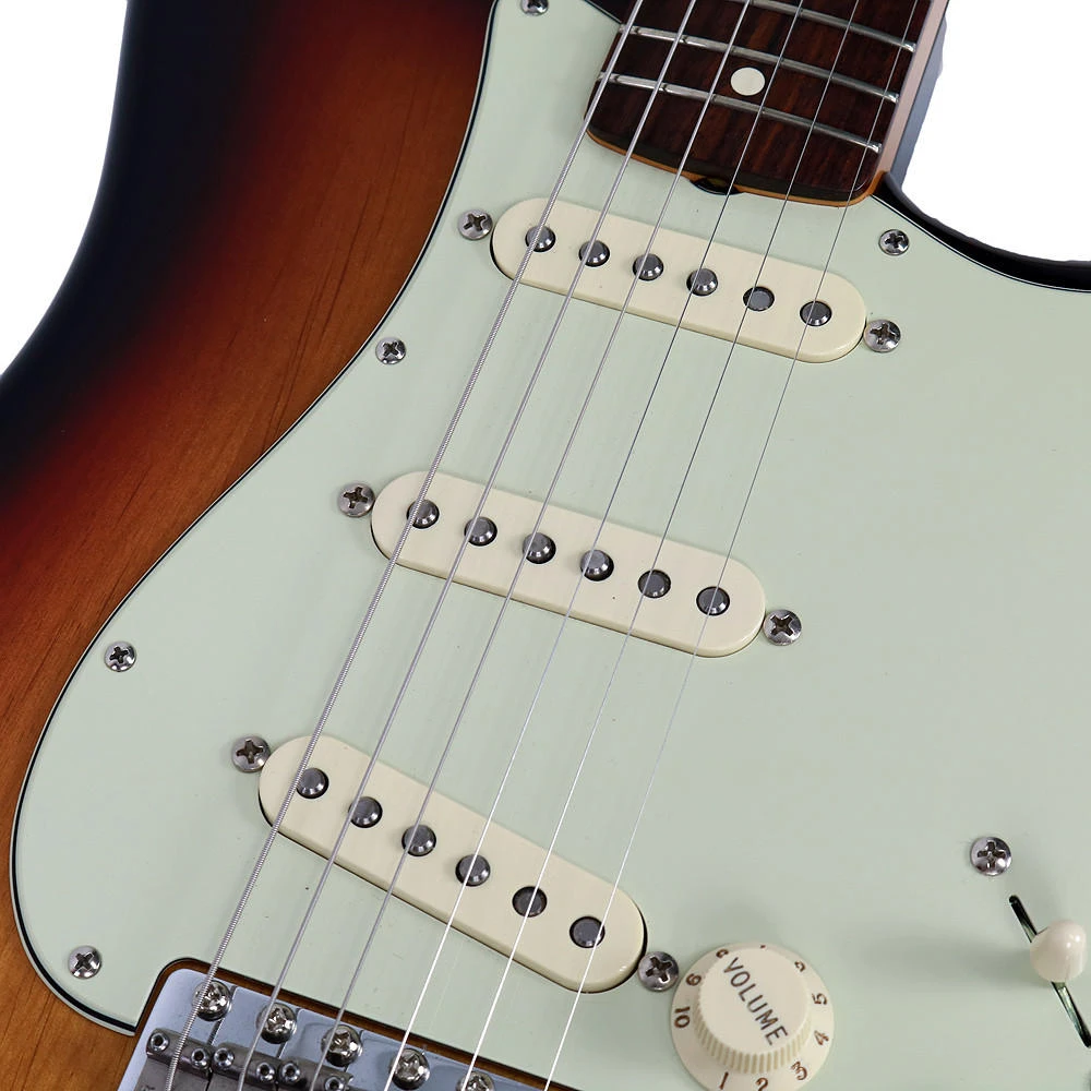 R*2様 Fender American Vintage 62年 Stratoc 2000 Fender American Vintage Reissue '62 Stratocaster Electric