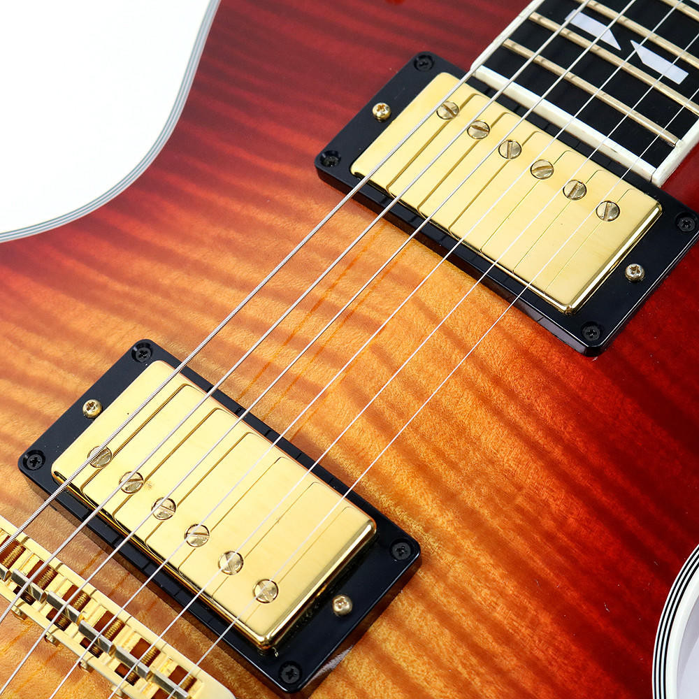 2005 Gibson Les Paul Supreme Cherry Sunburst Finish | Cream City Music
