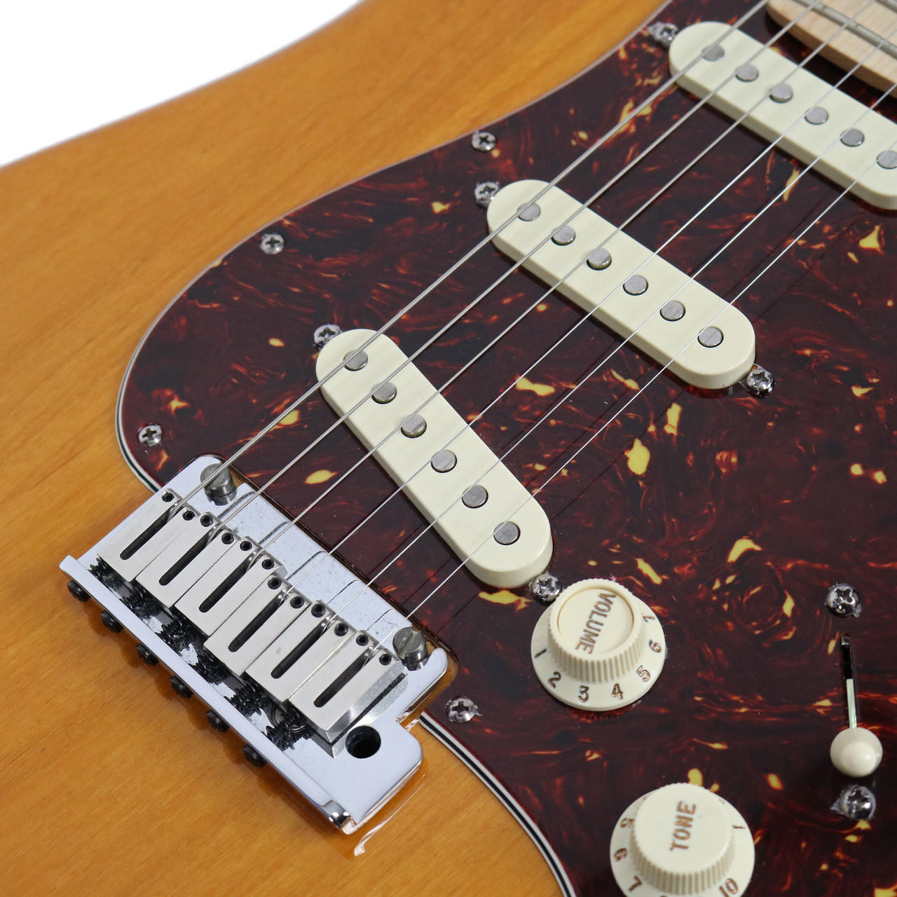 2007 Fender American Deluxe Stratocaster Electric Guitar Amber