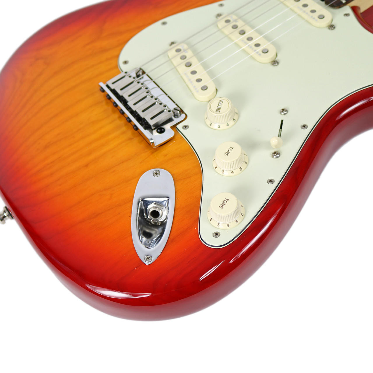 2015 Fender American Elite Stratocaster Aged Cherry Sunburst