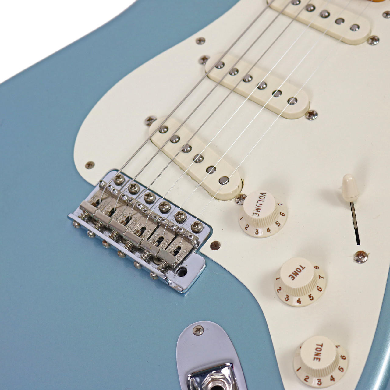 2001 Fender AVRI American Vintage Reissue '57 Stratocaster Ice