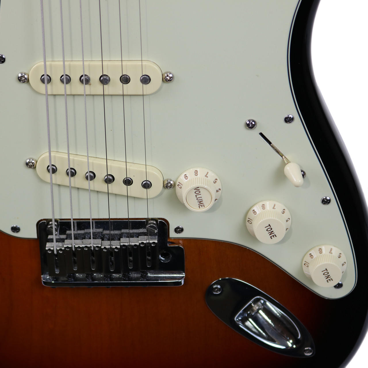 2006 Fender 60th Anniversary American Deluxe Stratocaster Sunburst