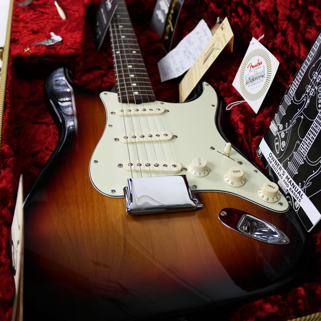 2005 Fender American Vintage '62 Reissue Stratocaster Electric