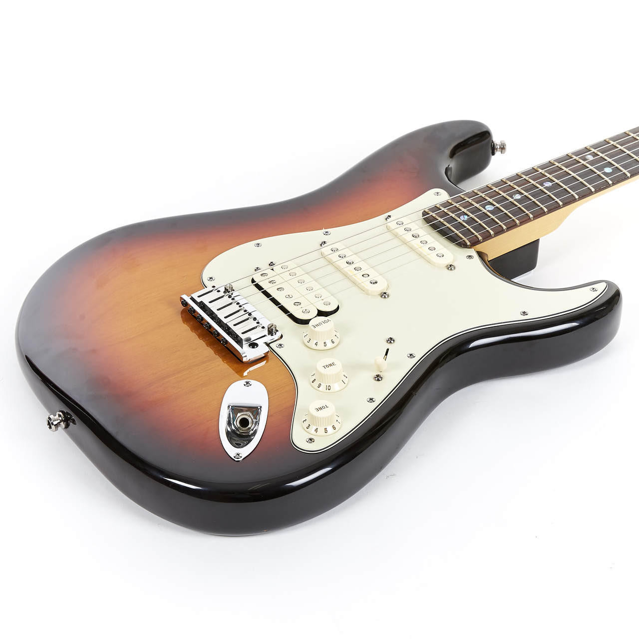 Used Fender American Deluxe Stratocaster HSS Sunburst 2001 | Cream