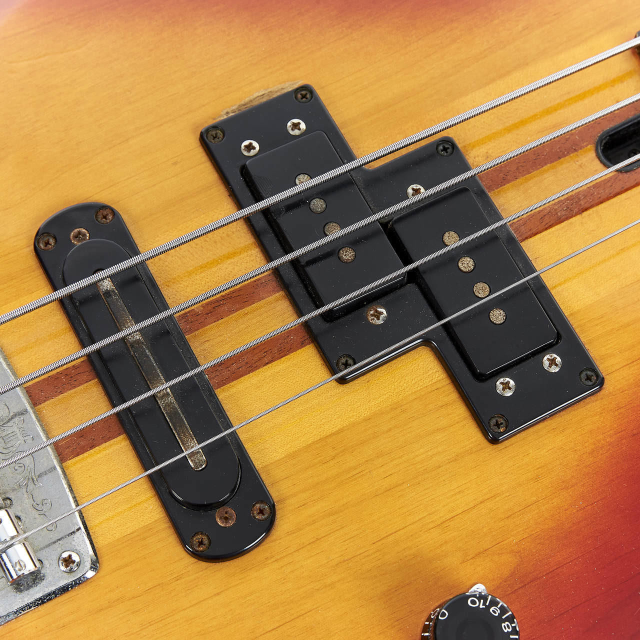 Vintage Yamaha BB2000 Bass Sunburst 1981 | Cream City Music