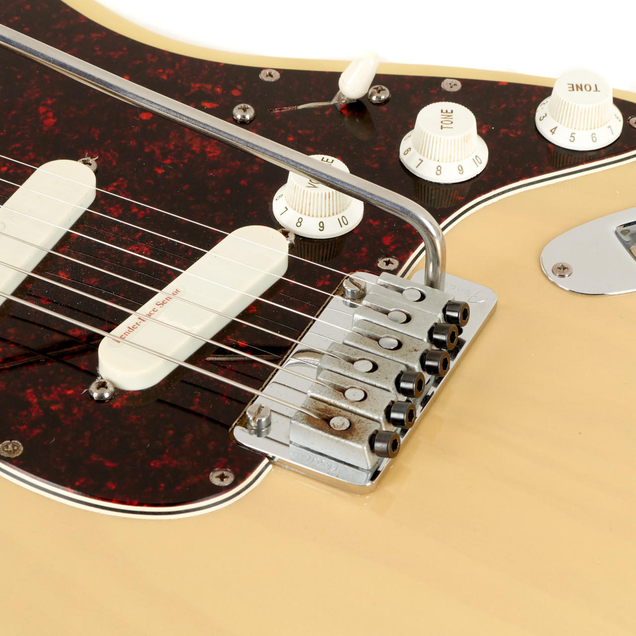 Used Vintage Fender Stratocaster Plus Deluxe Blonde 1993 | Cream