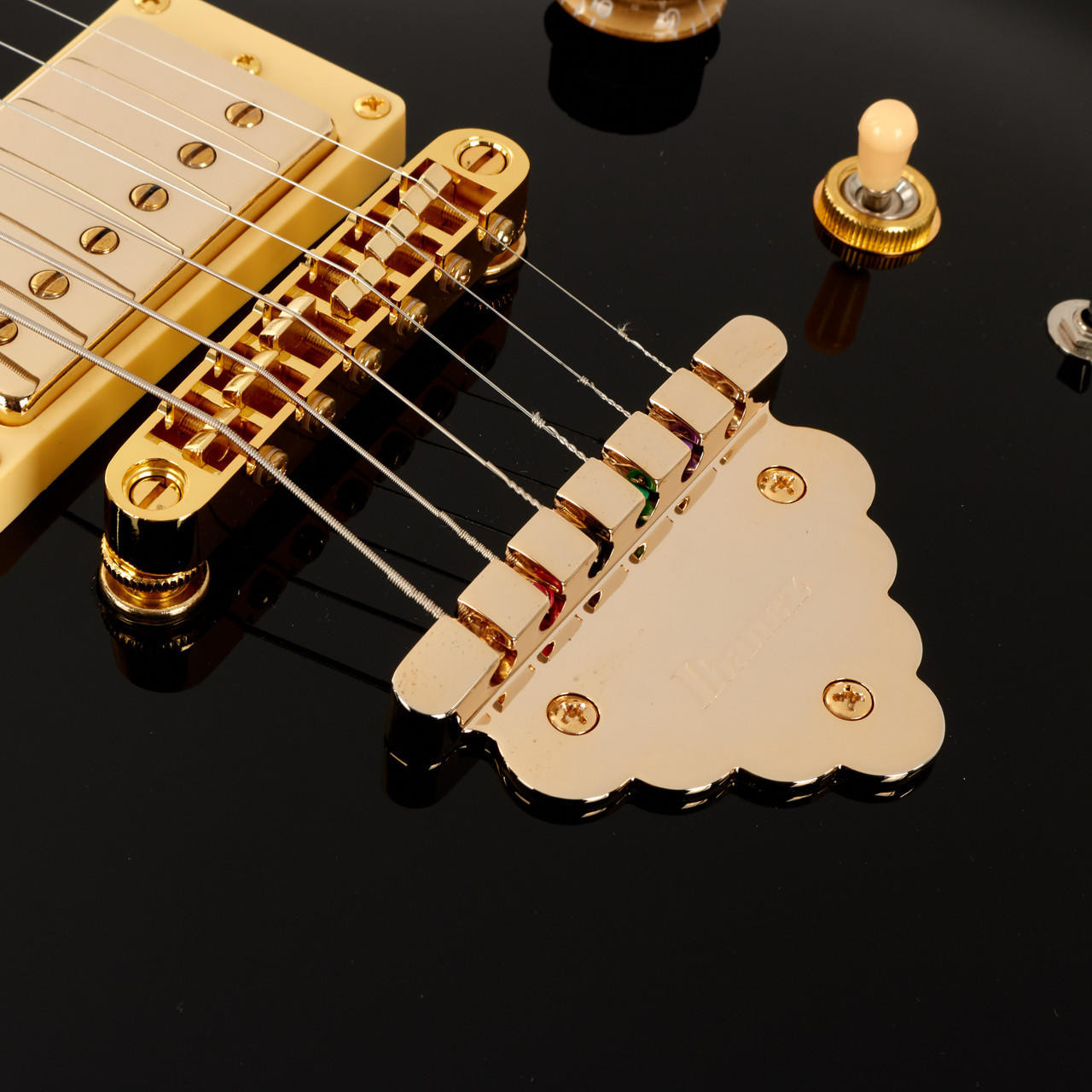 C*n様 Ibanez AR520H-BK シンライン軽量ボディー Ibanez Standard AR520H Electric Guitar - Black | Sweetwater