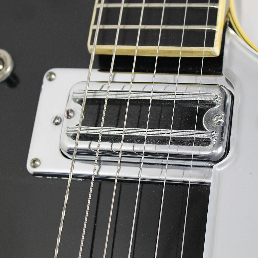 Vintage 1972 Gretsch Roc Jet Electric Guitar Black Finish | Cream