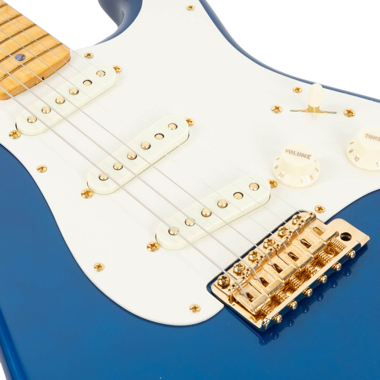 Fender 70th Anniversary Strat - Aged Bright Sapphire Metallic