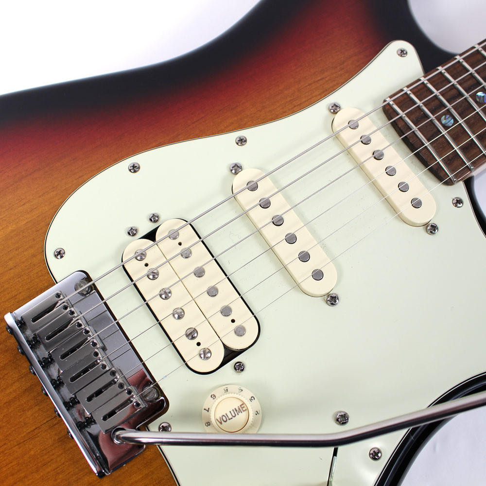 2008 Fender USA Made American Deluxe Stratocaster Electric Guitar