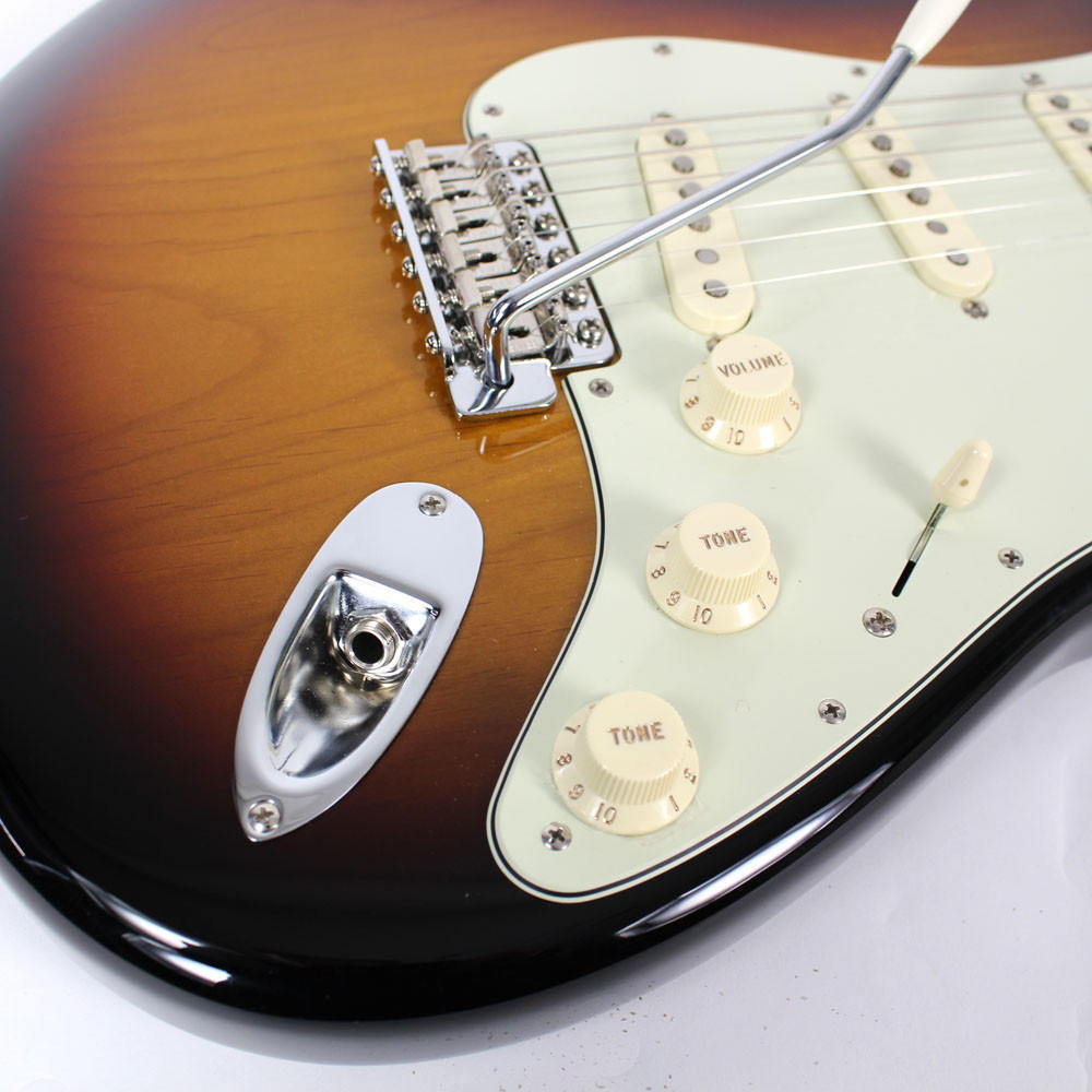 2013 Fender MIM Classic Series 60s Stratocaster Electric Guitar 3